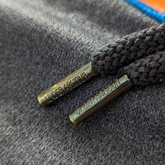 SOLD 🚫 *EUC* Under Armour UA Pullover Hooded Hoodie, Gray Orange Blue - Picture 4 of 10